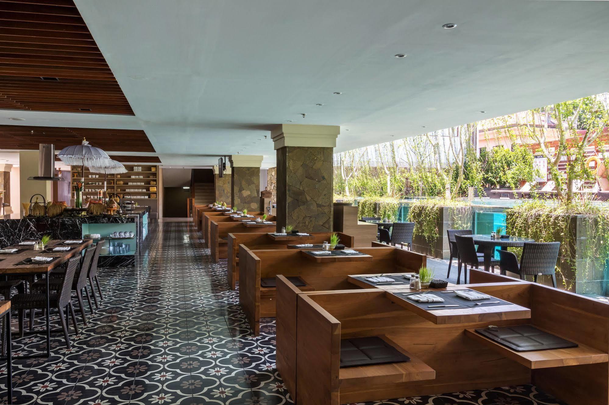 Grand Zuri Kuta Bali Hotel 4*