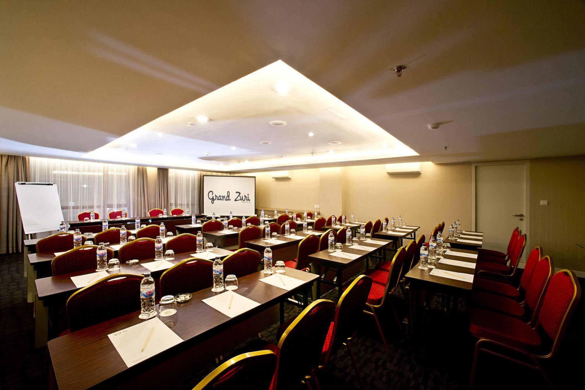 Grand Zuri Kuta Bali 4*